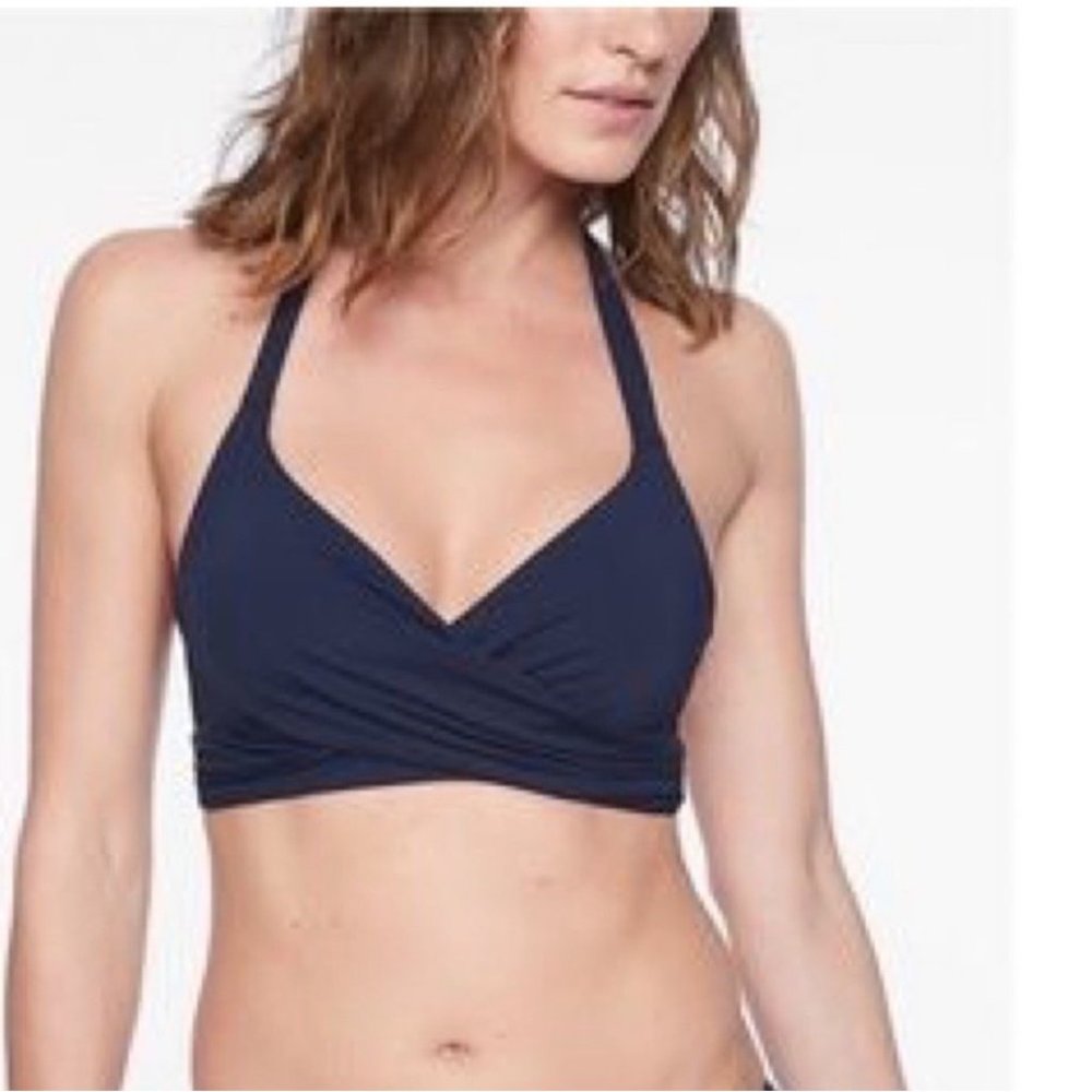 Athleta Tara Halter Bikini Top Size 34 B/C Black Underwire Padded E43